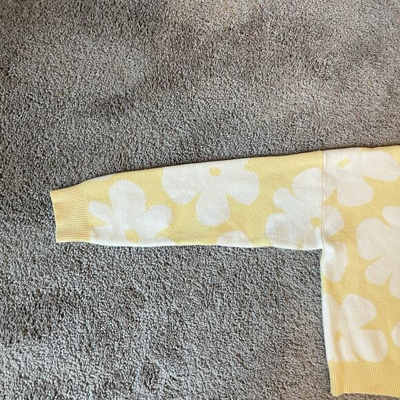 Luna Ivy Daisy Croquette Cottage Preppy Cozy Casual Cropped Sweater Sz S Yellow - Picture 7 of 14